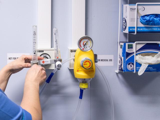 hands adjusting equipment