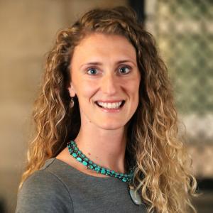 Dr Kelly Morgan